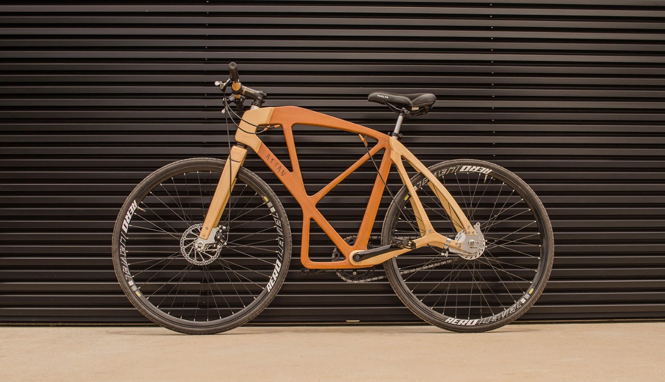 Astan Bike ― почти полностью сделанный из дерева велосипед